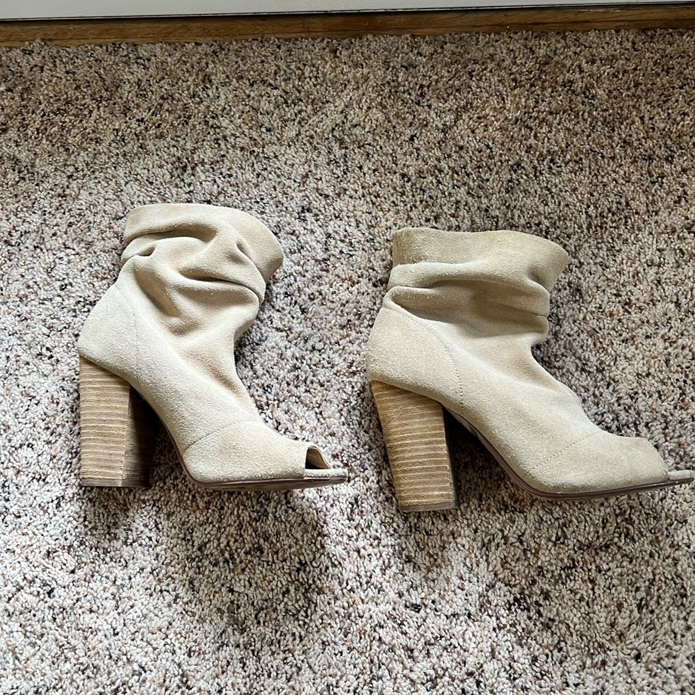 Suede scrunch boots with open toes. Size 7.5